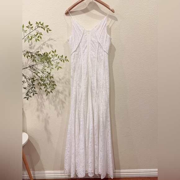 Keepsake the Label Dreamers Lace Gown in Ivory White Size M/L NWT Wedding Bridal - Picture 8 of 9